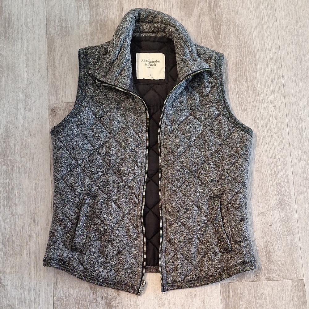 Abercrombie and Finch Gray and Black Veat Size Medium